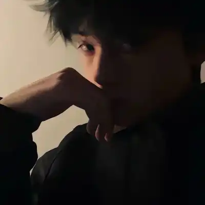 梁静萱